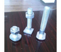 抱箍产品库 全面解析抱箍的种类、应用与选购指南